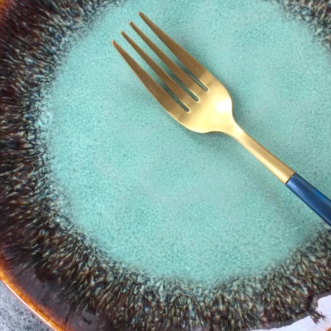 Assiette japonaise en céramique « Himi »