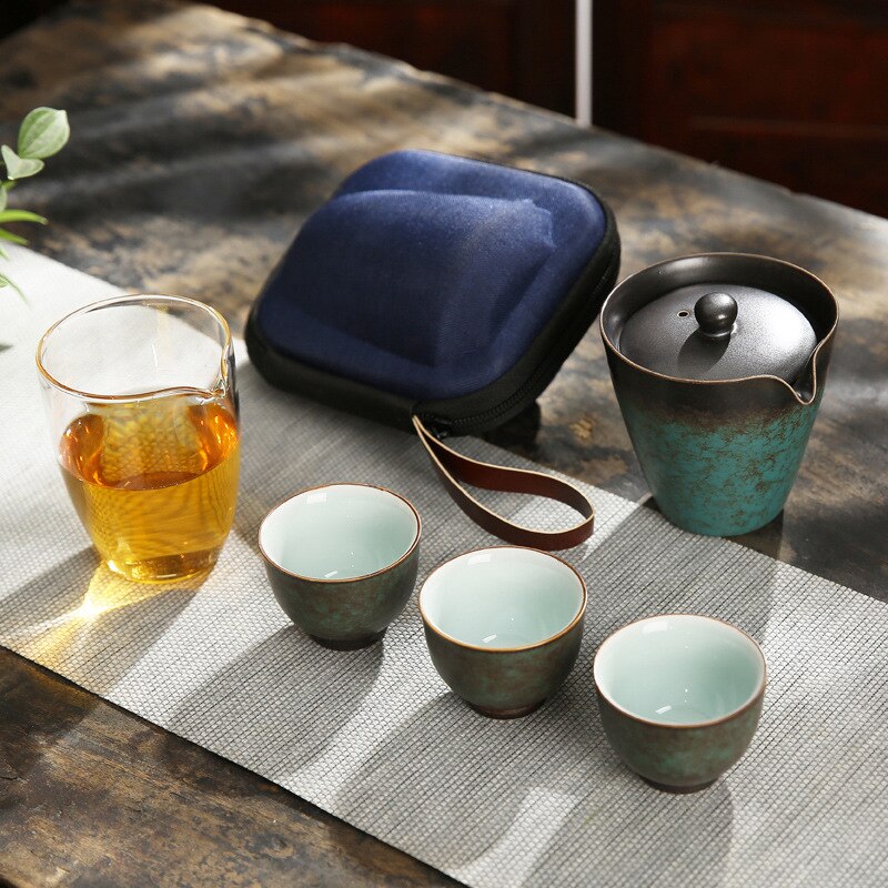 Service à thé japonais portable en céramique « Suou »
