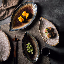 Assiette feuille en céramique "Tsujita"
